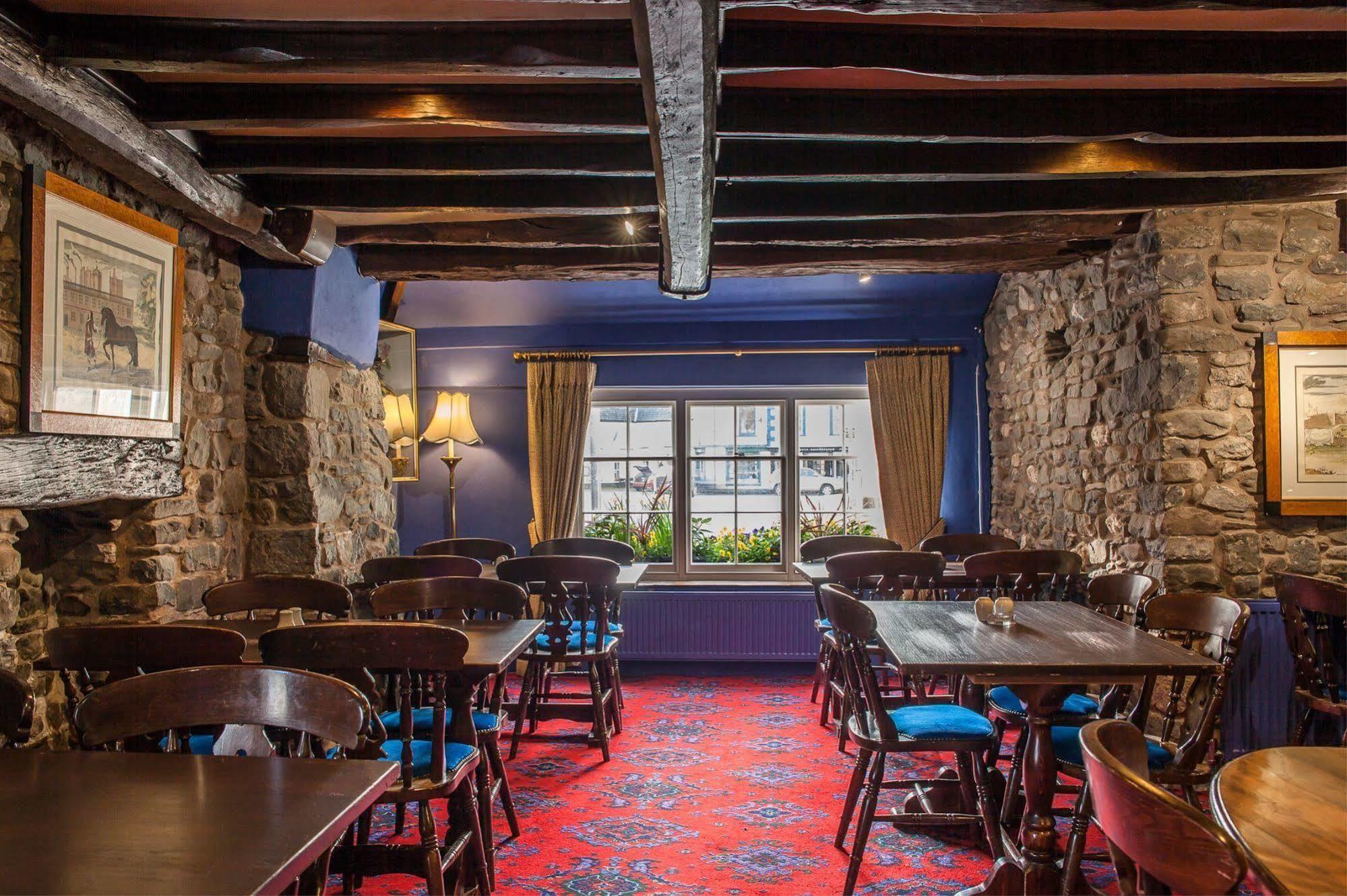 The King'S Head Hotel Llandovery Exterior photo